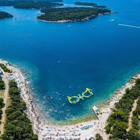 Apartment On With Pool And Jacuzzi *